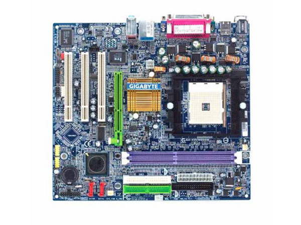 T. Madre Gigabyte K8VM800M, ChipSet VIA K8M800,
Para: AMD Athlon 64 / Sempron Socket 754,
Integrado: Audio, Video VIA 6103L PHY, Red 10/100M,
Memoria: 2x DDR, 400Mhz, Max.2GB, Diseño: MicroATX,
Ptos: 1x AGP 8X/4X, 3x PCI, 4x USB