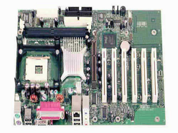 T. Madre Intel D845EBG2, ChipSet Intel 845E, 
Soporta Hasta: P4 a 2.8Ghz, y Celeron, 478Pins 400/533Mhz 
Integrado: Audio AC97 
Memoria: SDRAM DDR 266/200, 2Gb Max, (2 Bancos), 
Diseño: ATX Completo, Ptos: 1x AGP, 6x PCI, 1x CNR