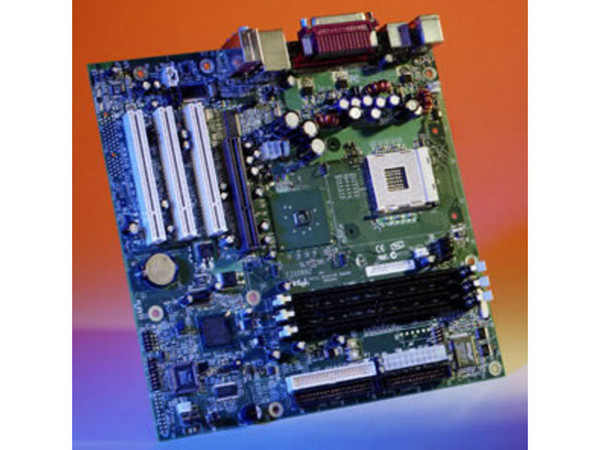 T. Madre Intel D845HVL, ChipSet Intel® 845, 478Pins
Soporta: P4 hasta 2.8Ghz y Celeron con 478Pins y 400Mhz BUS
Integrado: Audio AC97, 
Memoria: SDRAM PC-133, 3Gb Max, 3 Bancos
Diseño: Micro ATX, Ptos: 3x PCI, 1x AGP, 1x CNR