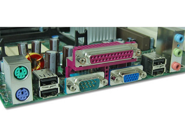 T. Madre Intel BOXD865GLC, ChipSet Intel 865G
Soporta: P4 y Celeron con H.T. y BUS de 400/533/800Mhz
Integrado: Video Intel y Sonido SoundMAX 4 XL
2 Ptos. IDE y 2 Ptos. Serial ATA
Memoria: SDRAM DDR 400/333/266
Diseño: MicroATX, Puertos: 1x AGP, 3x