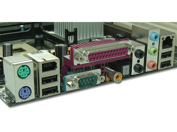 T. Madre Intel D865PERLL, ChipSet Intel 865PE
Soporta: P4 y Celeron con H.T. y BUS de 400/533/800Mhz
Integrado: Sonido y LAN10/100
2 Ptos. IDE y 2 Ptos. Serial ATA, FireWire
Memoria: SDRAM DDR 400/333/266
Diseño: ATX, Puertos: 1x AGP, 5x PCI