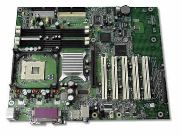 T. Madre Intel D850EMVR, ChipSet Intel 850E, Soporta: Pentium 4, 478Pins, BUS de 400 y 533Mhz,
Integrado: Audio AC-97,
Memoria: RIMM RDRAM PC800, 2GB Max, (4 Bancos),
Diseño: ATX Completo, Ptos: 1x AGP, 5x PCI, 1x CNR