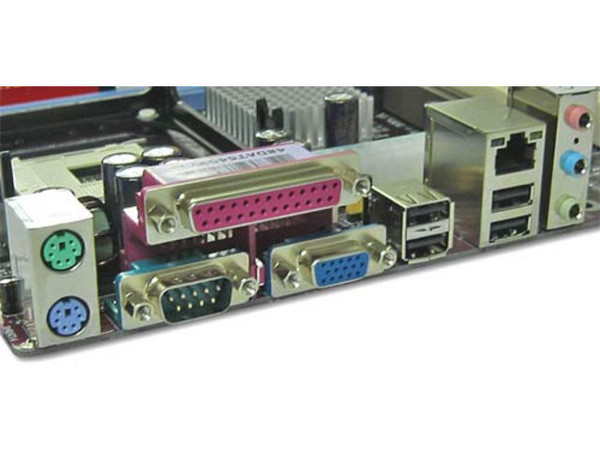 T. Madre JETWAY PM2MP, ChipSet VIA /P4M266A,
Soporta: P4 con H.T. y BUS de 400/533MHz ,
Integrado: Video, Audio y Red 10/100Mbps,
Memoria: SDRAM DDR 266/200, 2 Bancos, 2GB Max,
Diseño: MicroATX, Ptos: 2x PCI, 1xAGP 4X.