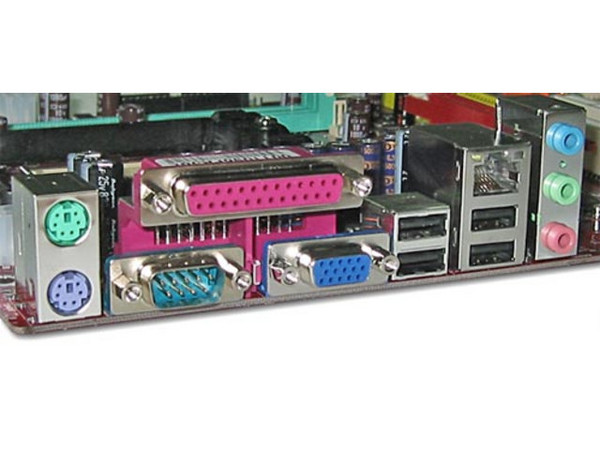 T. Madre MSI K8M Neo-V, ChipSet VIA K8M800,
Soporta: Athlon 64, Sempron 3100+, Socket 754,
Integrado: Video, Audio de 6 canales, 2 Serial ATA y Red,
Memoria: SDRAM DDR 266/333/400, 2 Bancos, 2GB Max,
Diseño: ATX, Puertos: 5x PCI, 1x 