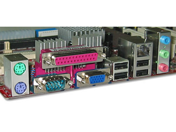 T. Madre MSI KM3M-V, ChipSet VIA KM266 Pro,
Soporta: AMD Athlon XP/Duron/Sempron, Socket A,
Integrado: Video S3 Graphics, Sonido VIA 5.1 y Red 10/100,
Memoria: SDRAM DDR266, DDR333,
Diseño: MicroATX, Puertos: 3x PCI, 1x AGP 4X