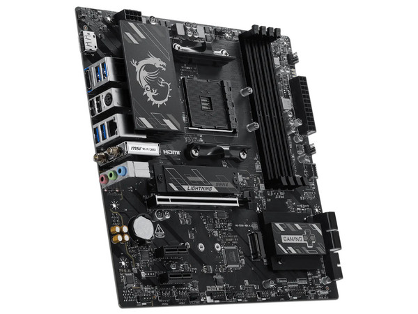 T. Madre MSI B550M GAMING PLUS WIFI6E,
Chipset AMD B550, 
Segmento: Alto,
Soporta: AMD Ryzen 5000, 4000 y 3000, Socket AM4, 
Memoria: DDR4 4400+MT/s, 128GB Max,
Integrado: Wi-Fi, USB, M.2, 
Micro-ATX, Ptos: 1xPCIE4.0x16.