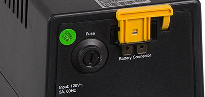 Batería de Respaldo APC Back-UPS BX600L-LM de 600VA (300W) con 4 Contactos  NEMA 5-15R.
