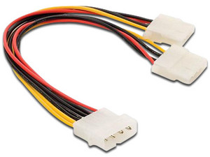 Cable Y de alimentación Brobotix, 20cm, 1 x mólex 4 pines (macho) a 2 x mólex 4 pines (hembra).