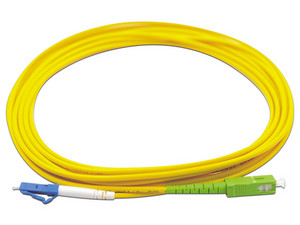 Jumper de Fibra Óptica Monomodo LinkedPro de SC a LC (M-M) de 3m. Color Amarillo.