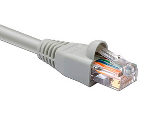 Cable de red Nexxt Cat5e (Patch Cord) de 7.6 metros, Color Gris.