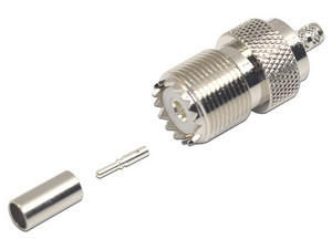 Conector UHF Hembra (SO-239) en línea, de Anillo plegable para cable RG-58/U, RG-142/U.