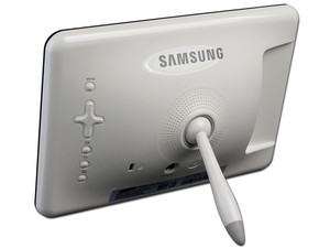 Marco digital de Samsung con 1 GB de memoria interna