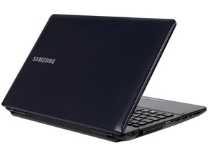 Laptop Samsung ATIV Book 2: Procesador Intel Pentium 2117U ( GHz),  Memoria de 4 GB DDR3, Disco Duro de 500 GB, Pantalla LED de 