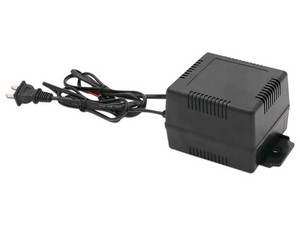 Tansformador Industrial Epcom PL24100 de 24 Vca a 100 VA, para Domos y Sistemas de Seguridad. Color Negro