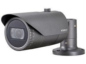 Cámara de vigilancia tipo bullet Hanwha Techwin QNO-8080R, 2592 x 1944p, 5MP, efectividad IR hasta 30m, IP66.