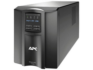 Batería de respaldo Smart-UPS APC SMT1500C de 1440VA/1000W con 8 contactos NEMA 5-15R, 120V.