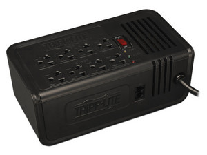 Regulador Tripp Lite VR2008R de 2000VA/1000W con 8 contactos.