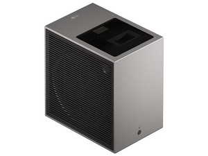 Proyector DLP LG CineBeam S Mini UST: 
Resolución XGA (3840 x 2160), 
Contraste 450.000:1 y 500 ANSI-Lúmenes, 
HDMI, Bocina Integrada, 
Color Blanco.