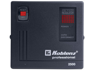 Regulador Koblenz ER-2550 2500VA/2000W con 6 contactos.