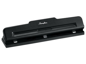 Perforadora ACCO Brands P5416, 3 Orificios, Distancia de 10cm. Color Negro.