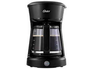 Cafetera Oster BVSTDCS12BN-013, 12 Tazas, Color Negro.