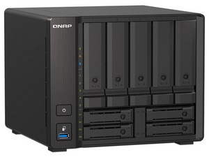Servidor NAS QNAP TS-H973AX: 
Procesador AMD Ryzen Embedded V1500B (hasta 2.2 GHz), 
Memoria de 32GB DDR4, 
9 Bahías SATA (No Incluye Discos Duros).