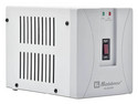 Regulador Koblenz RI-20 C para Refrigeración de hasta 28 pies, 1900 VA / 1400 W con 1 conexión Nema 5-15R.