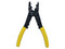 Pinza Cortacables y Pelacables 10 a 22 AWG con Plegador de Conectores, Color Negro.