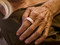 Smart Ring Oura Ring 4 Ceramic, 
Medidor de Oxígeno en Sangre, 
Compatible con Android e iOS, 
Talla 11. 
Color Rosa.