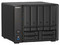 Servidor NAS QNAP TS-H973AX: 
Procesador AMD Ryzen Embedded V1500B (hasta 2.2 GHz), 
Memoria de 32GB DDR4, 
9 Bahías SATA (No Incluye Discos Duros).
